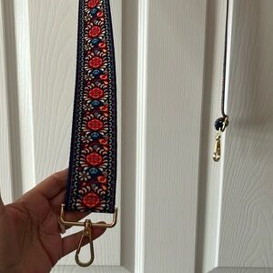 AMAZON Printed Purse Strap